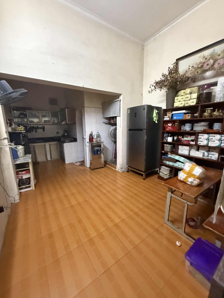 Bán nhà Giải Phóng - diện tích 73m2 3 tầng - ô tô vào nhà - giá 16 tỷ