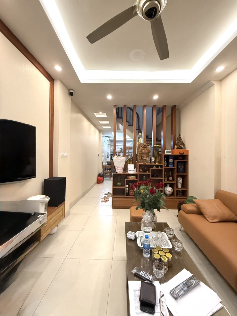 Bán nhà ngõ 180 Trịnh Đình Cửu - 51.7m2 5 tầng - gần mặt phố ô tô tránh - giá 13,5 tỷ