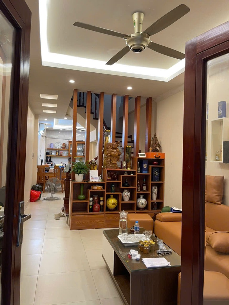 Bán nhà ngõ 180 Trịnh Đình Cửu - 51.7m2 5 tầng - gần mặt phố ô tô tránh - giá 13,5 tỷ