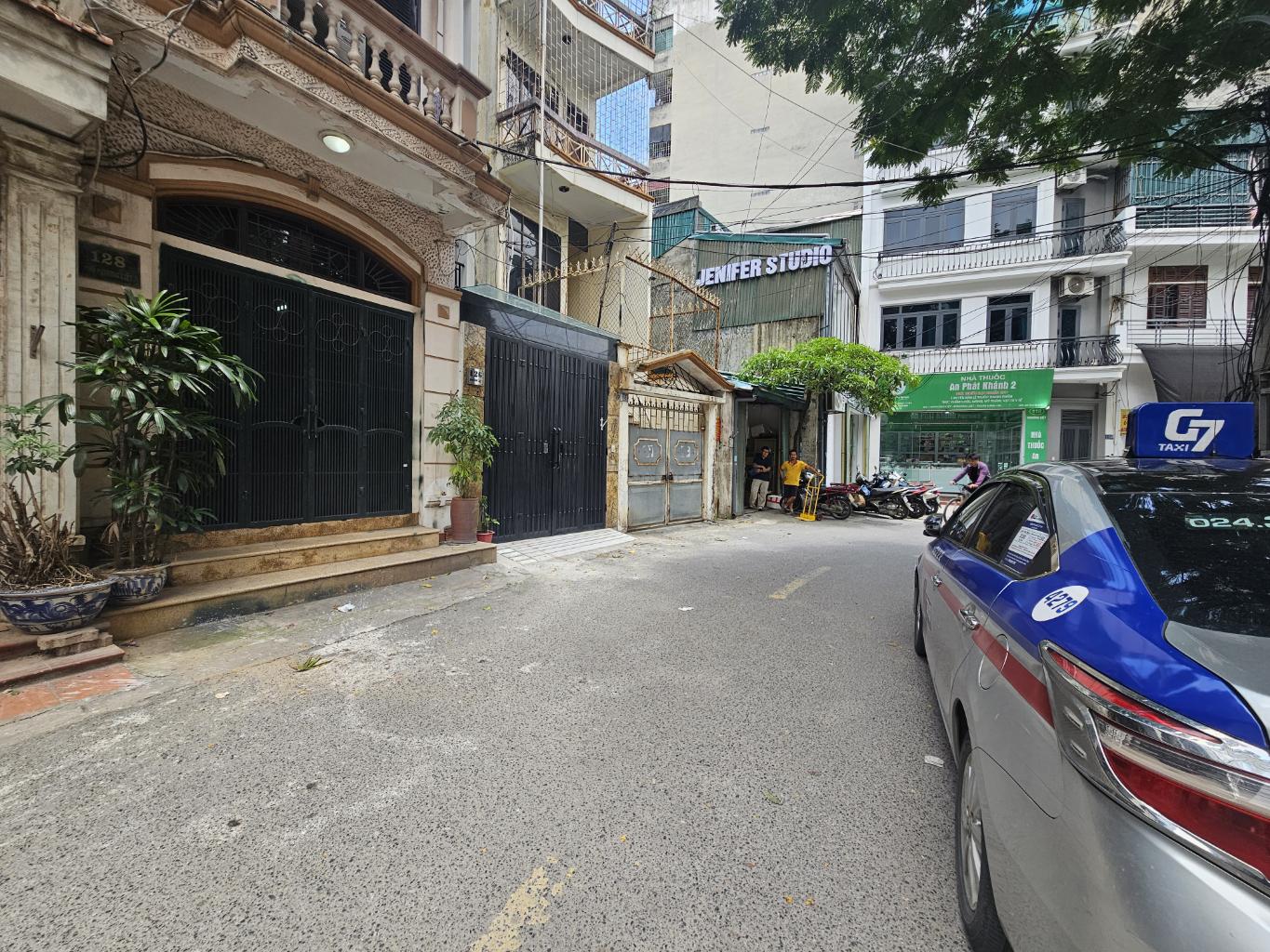 Bán nhà Phương Liệt - diện tích 65.8m2 6 tầng - Ô tô tránh đỗ thoải mái - giá 21,5 tỷ