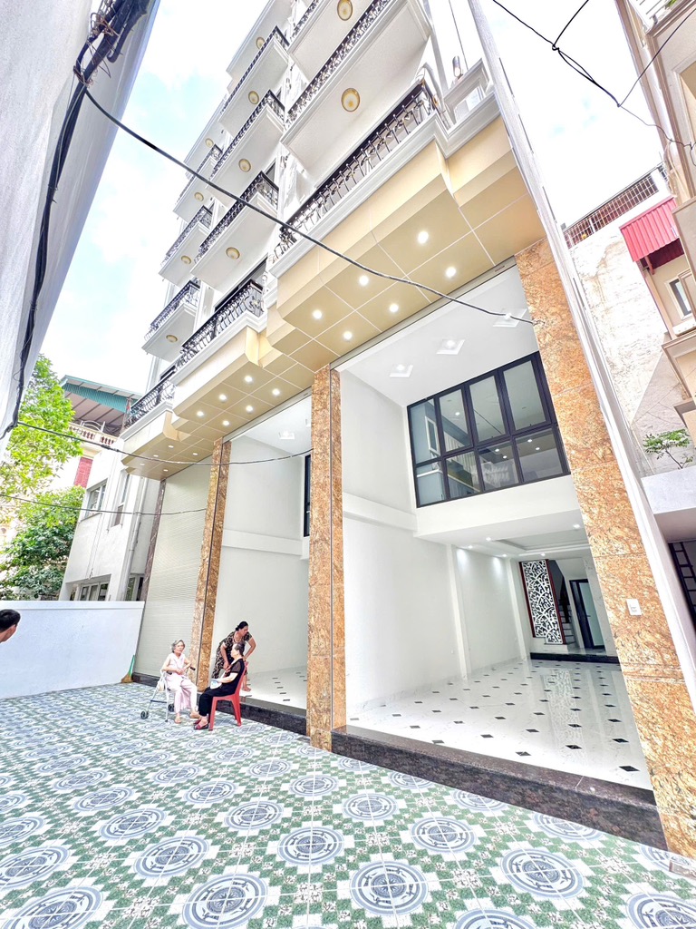 Bán nhà Định Công Thượng - diện tích 51m2 7 tầng - Lô góc, ô tô đỗ cửa - giá 14,6 tỷ