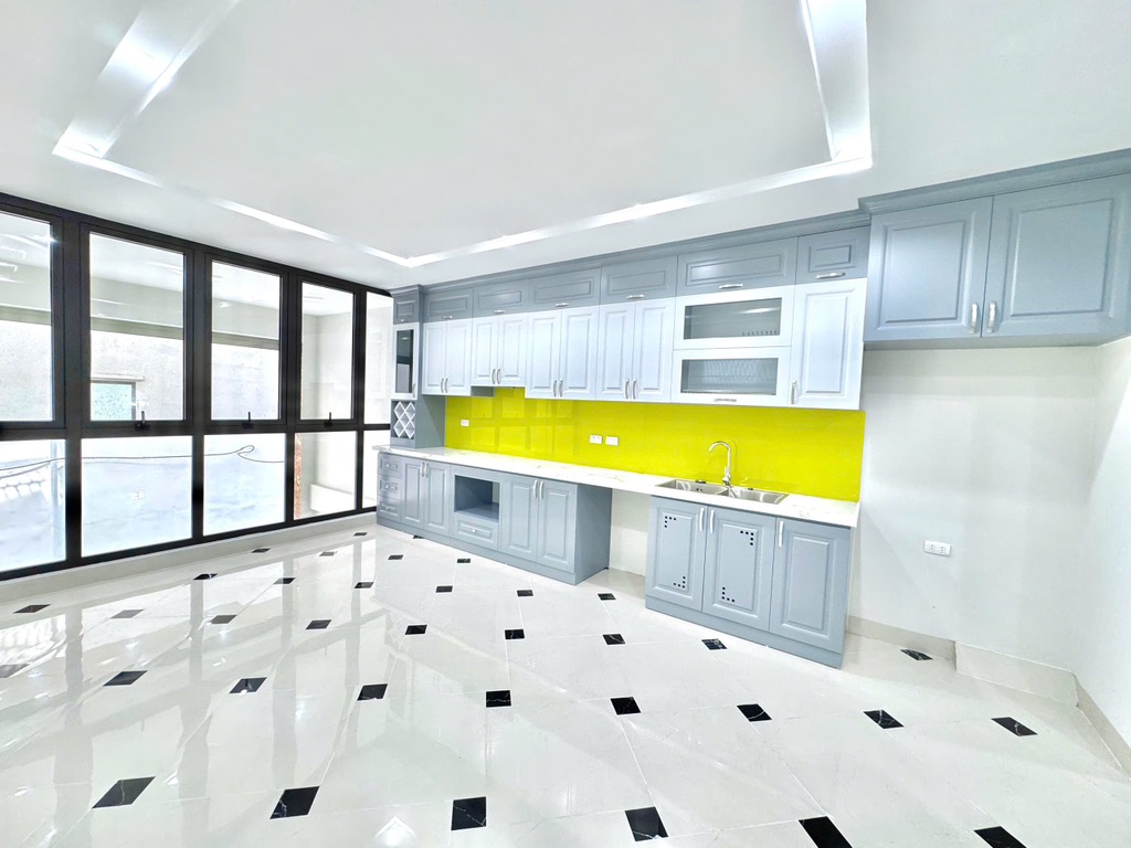 Bán nhà Định Công Thượng - diện tích 51m2 7 tầng - Lô góc, ô tô đỗ cửa - giá 14,6 tỷ