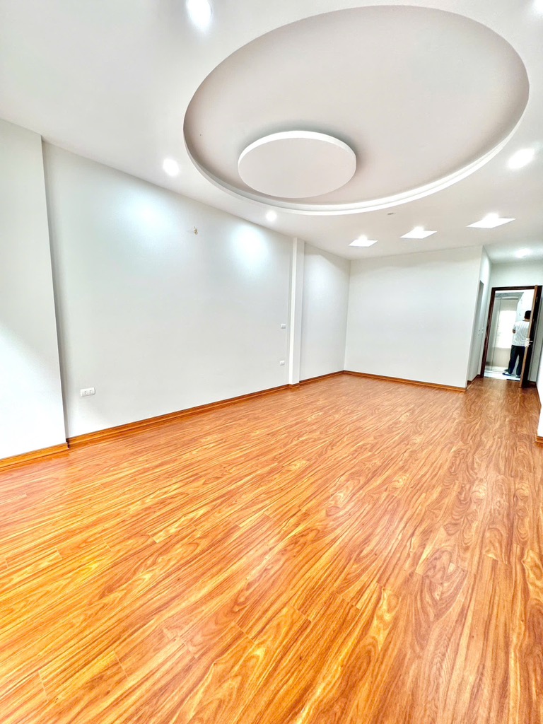 Bán nhà Định Công Thượng - diện tích 51m2 7 tầng - Lô góc, ô tô đỗ cửa - giá 14,6 tỷ