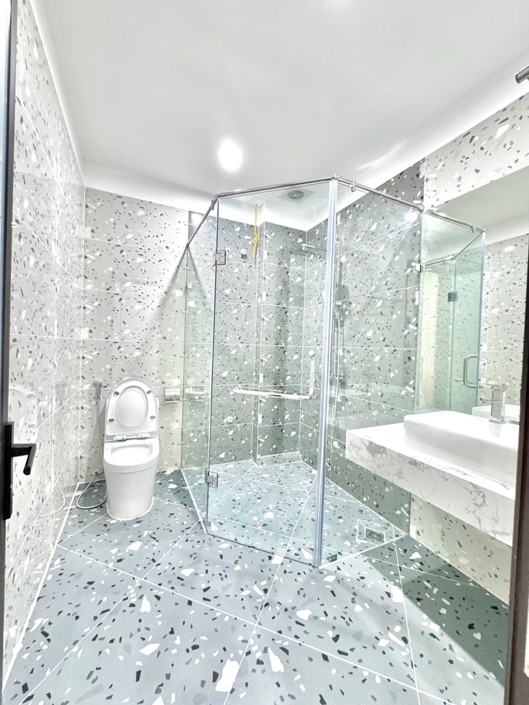 Bán nhà Định Công Thượng - diện tích 51m2 7 tầng - Lô góc, ô tô đỗ cửa - giá 14,6 tỷ