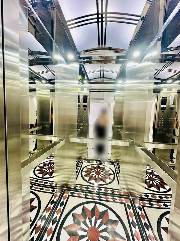 Bán nhà Định Công Thượng - diện tích 50m2 7 tầng - Ô tô đỗ cổng - giá 14,6 tỷ