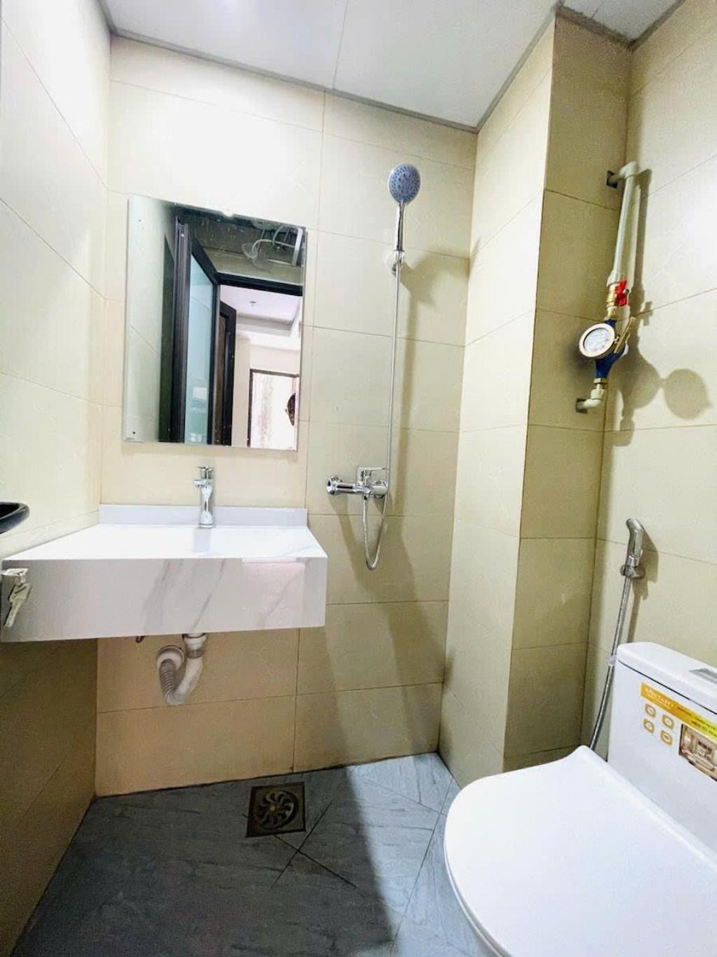 Bán nhà Thổ Quan - diện tích 47m2 5 tầng - Thang máy - giá 9,8 tỷ