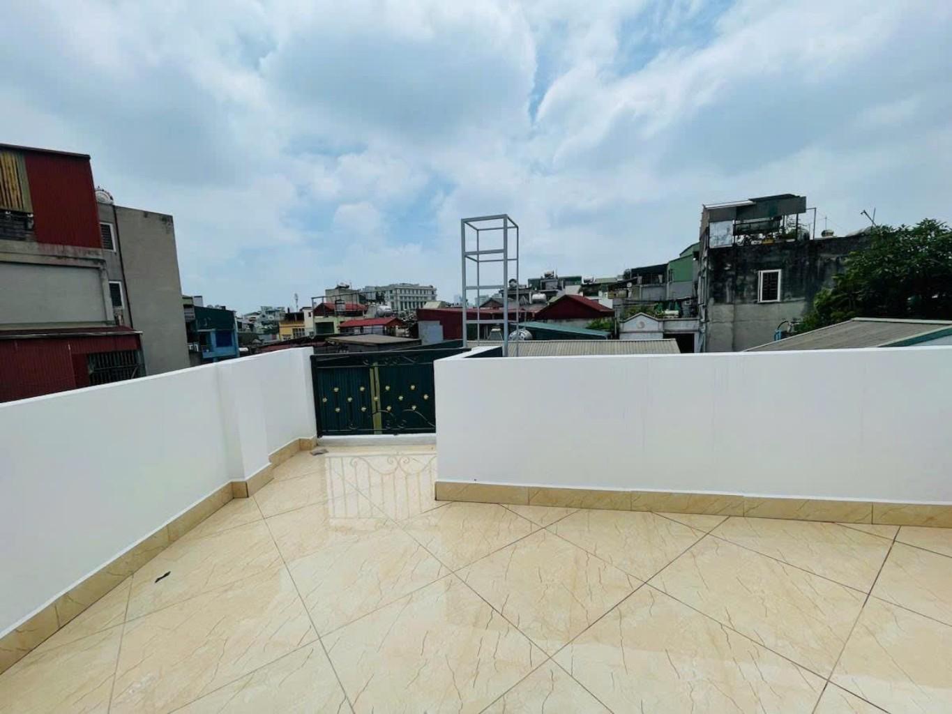 Bán nhà Thổ Quan - diện tích 47m2 5 tầng - Thang máy - giá 9,8 tỷ