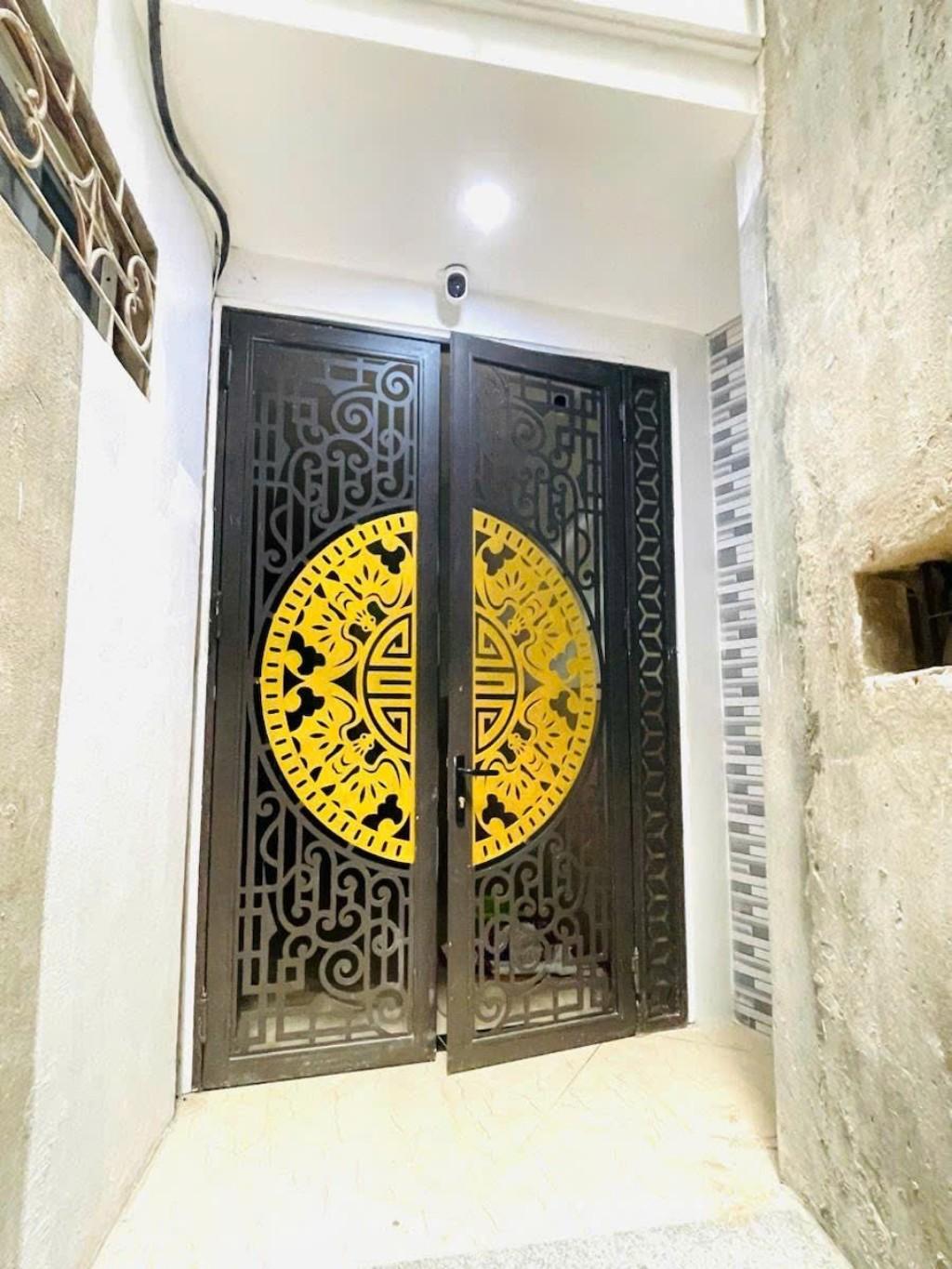 Bán nhà Thổ Quan - diện tích 47m2 5 tầng - Thang máy - giá 9,8 tỷ