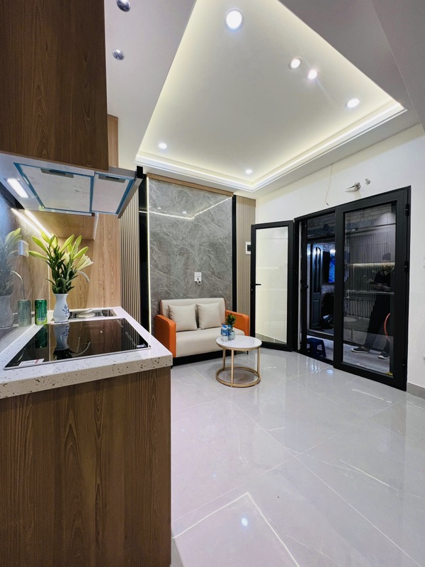 Bán nhà Bạch Mai - Ngõ Quỳnh - Thanh Nhàn gần 4 tỷ xây 4 tầng - full nội thất
