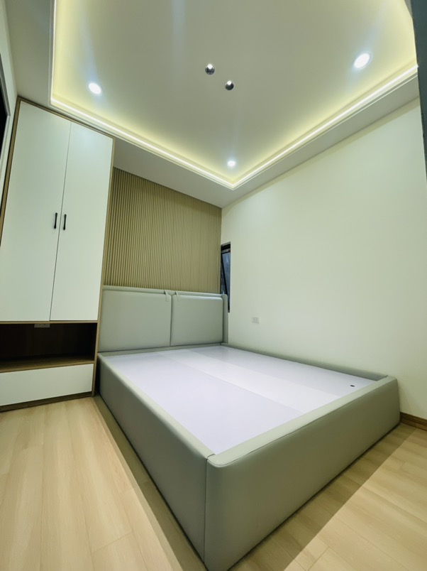 Bán nhà Bạch Mai - Ngõ Quỳnh - Thanh Nhàn gần 4 tỷ xây 4 tầng - full nội thất