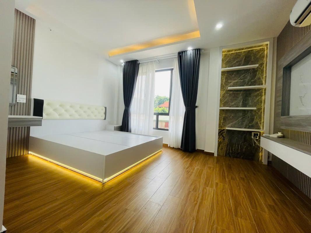 Bán nhà Vũ Tông Phan - diện tích 32m2 7 tầng - Kinh doanh - giá 13 tỷ