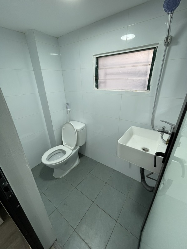 RẺ HIẾM nhà Lương Yên nhỉnh 3 tỷ - 4 tầng - gần ô tô tránh, diện tích lên tới 24m2