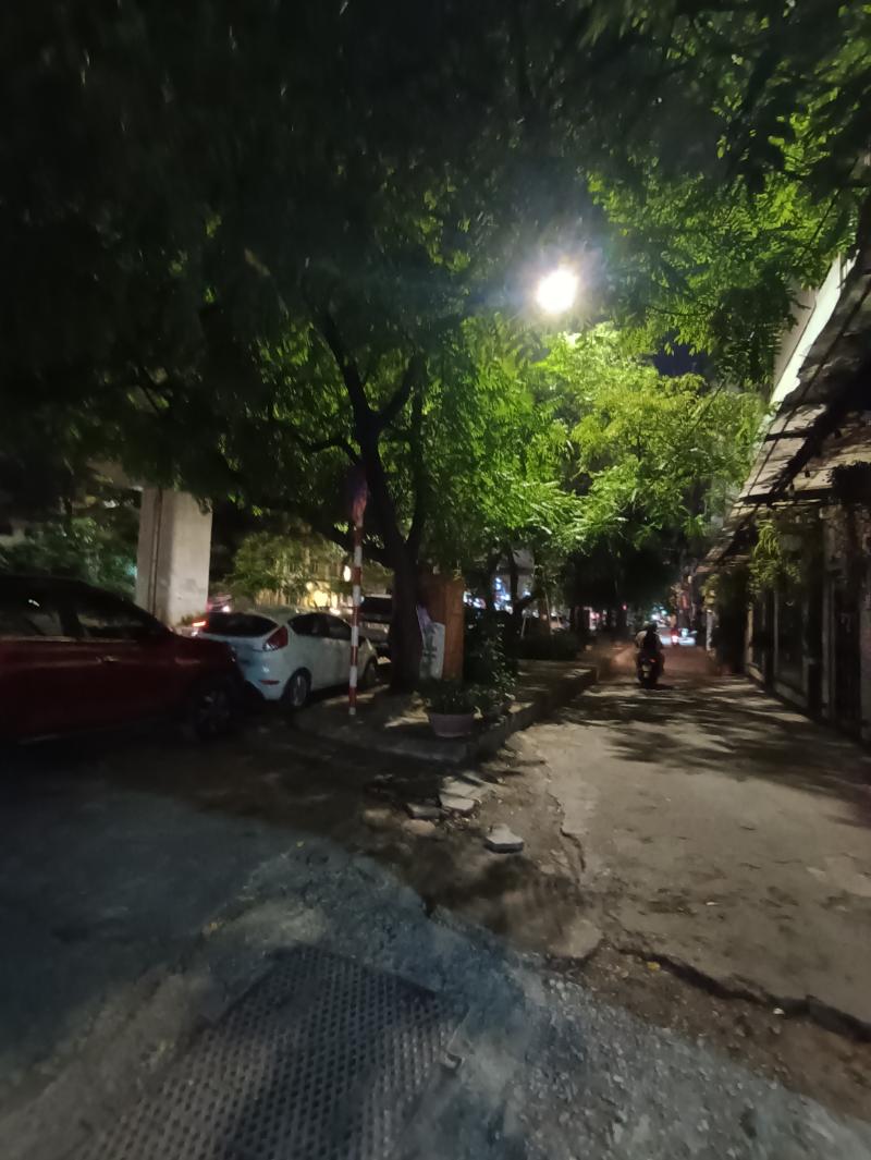 Bán nhà Hào Nam - diện tích 60m2 1 tầng - mặt ngõ 2 ô tô tránh nhau - giá 7,5 tỷ