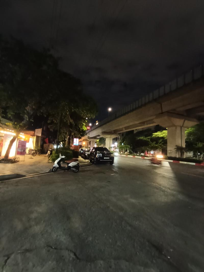 Bán nhà Hào Nam - diện tích 60m2 1 tầng - mặt ngõ 2 ô tô tránh nhau - giá 7,5 tỷ