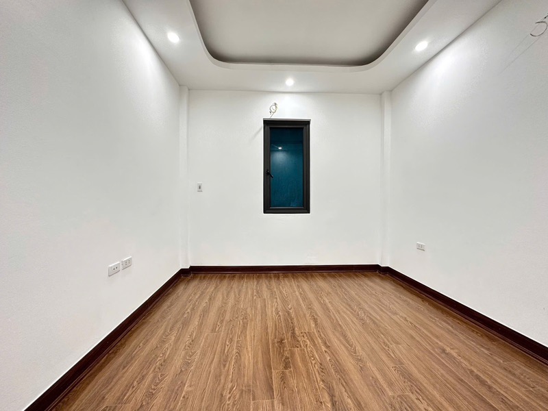 Bán nhà Kim Giang - Nguyễn Xiển  - 40m2 5 tầng tâm huyết - 7 phòng ngủ full nội thất - giá 8,9 tỷ