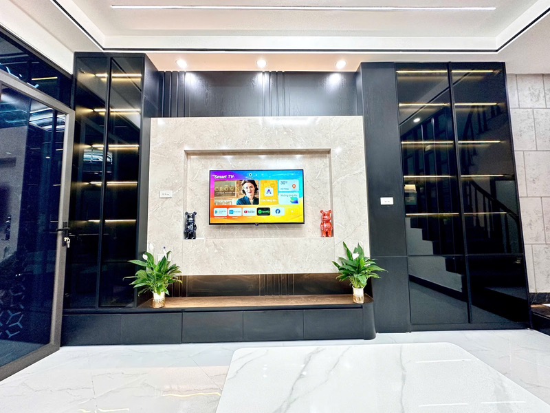 Bán nhà Kim Giang - Nguyễn Xiển  - 40m2 5 tầng tâm huyết - 7 phòng ngủ full nội thất - giá 8,9 tỷ