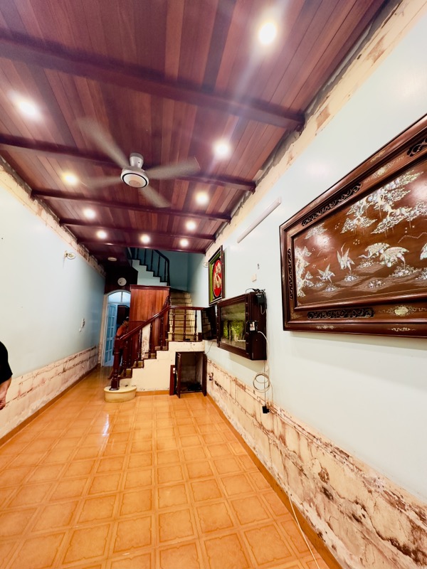 Bán nhà Bùi Xương Trạch - diện tích 82m2 3 tầng - Ô TÔ TRÁNH - giá 18,5 tỷ