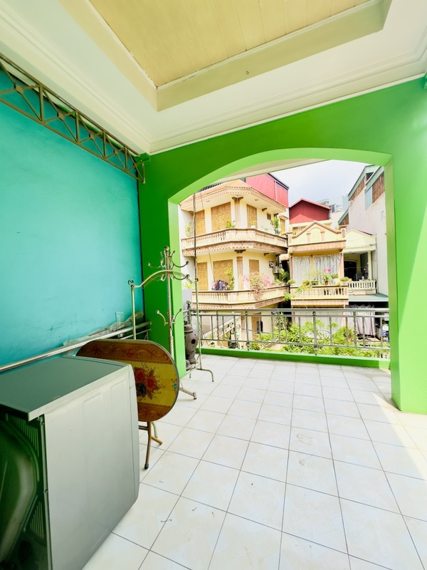 Bán nhà Bùi Xương Trạch - diện tích 82m2 3 tầng - Ô TÔ TRÁNH - giá 18,5 tỷ