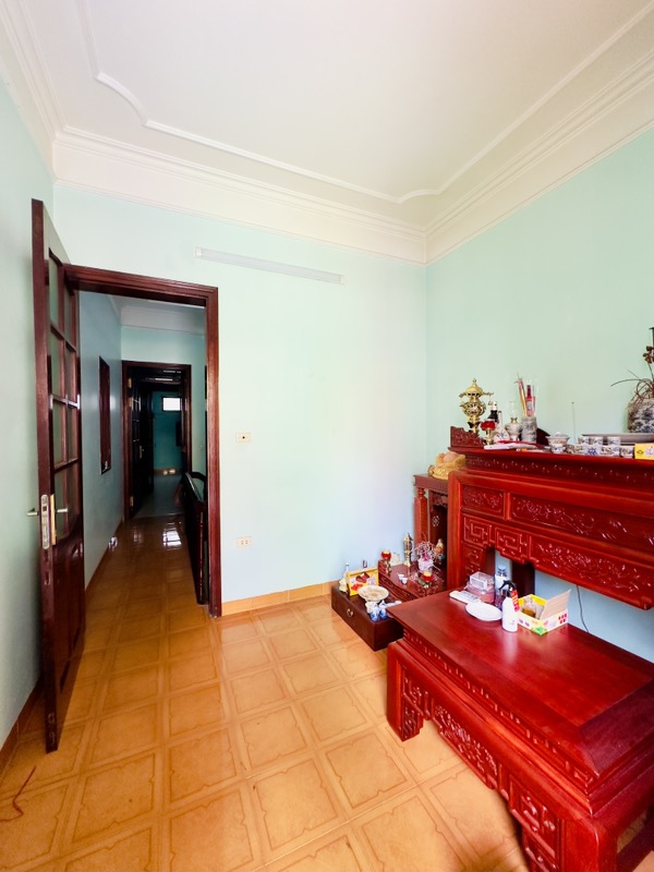 Bán nhà Bùi Xương Trạch - diện tích 82m2 3 tầng - Ô TÔ TRÁNH - giá 18,5 tỷ