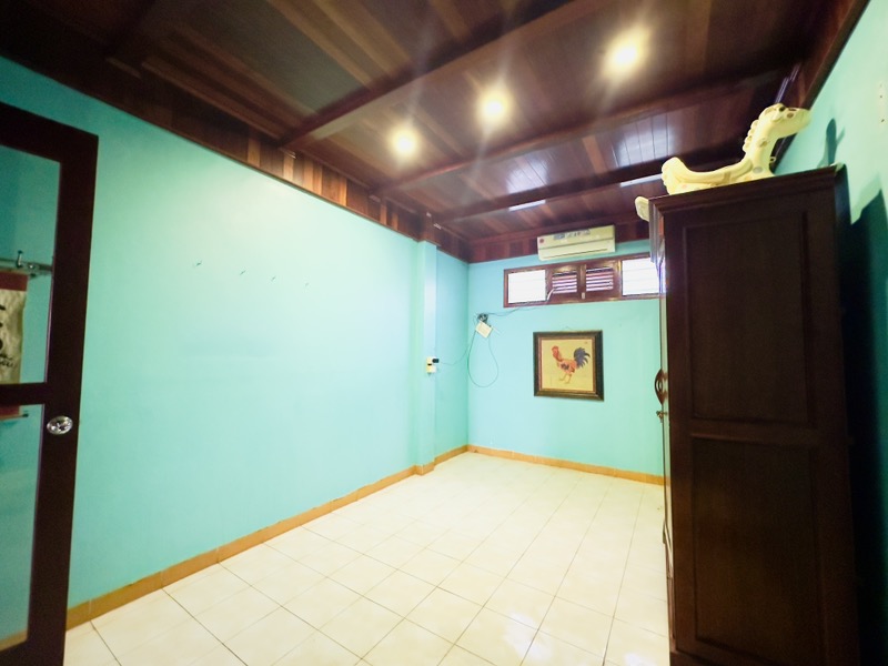 Bán nhà Bùi Xương Trạch - diện tích 82m2 3 tầng - Ô TÔ TRÁNH - giá 18,5 tỷ