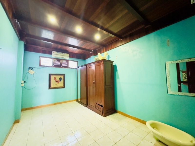 Bán nhà Bùi Xương Trạch - diện tích 82m2 3 tầng - Ô TÔ TRÁNH - giá 18,5 tỷ