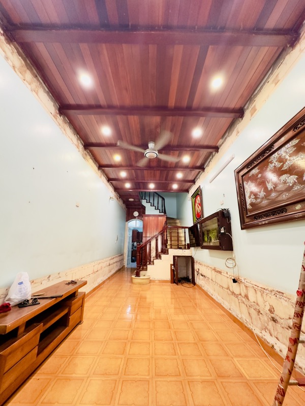 Bán nhà Bùi Xương Trạch - diện tích 82m2 3 tầng - Ô TÔ TRÁNH - giá 18,5 tỷ