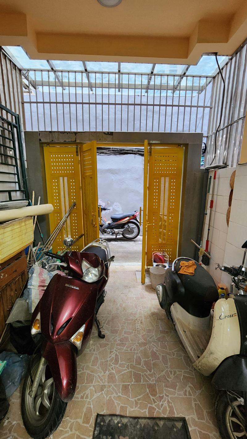 Bán nhà Trung Liệt - diện tích 51.9m2 4 tầng - 2 mặt thoáng - giá 14,8 tỷ