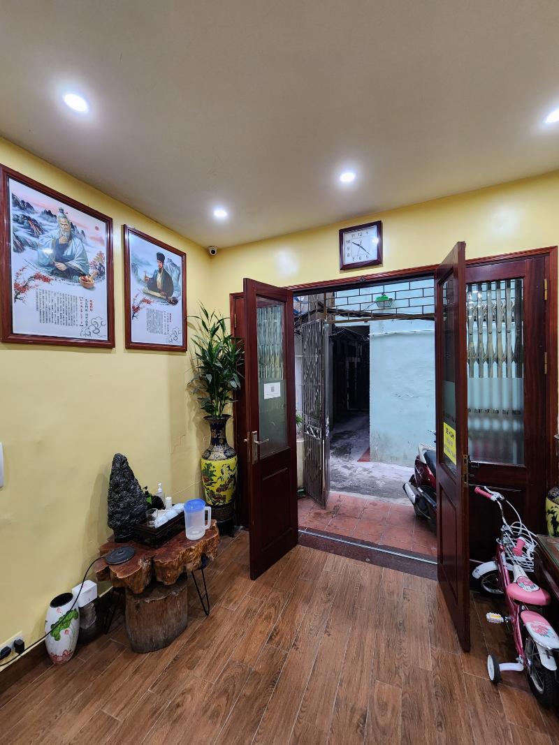 Bán nhà Trung Liệt - diện tích 48,3m2 5 tầng - Ngõ nông, gần phố - giá 13,68 tỷ