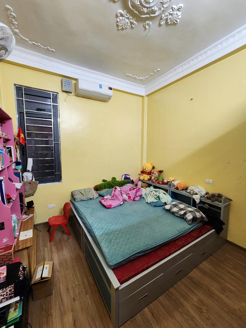 Bán nhà Trung Liệt - diện tích 48,3m2 5 tầng - Ngõ nông, gần phố - giá 13,68 tỷ