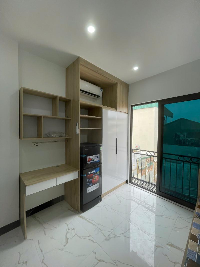 Bán nhà Định Công Thượng - diện tích 67.2m2 7 tầng - Căn hộ dịch vụ 15 phòng khép kín - giá 17,5 tỷ