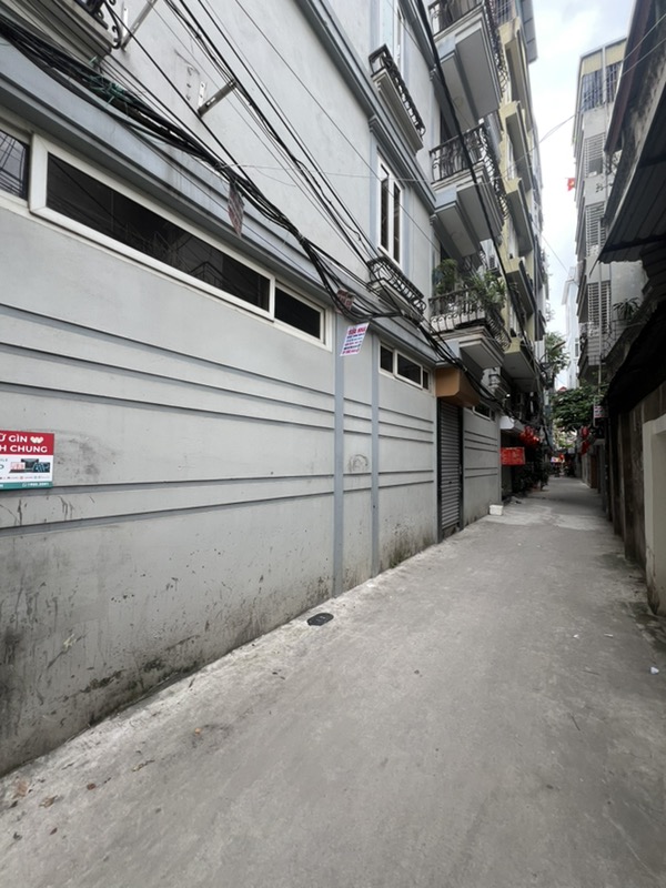 Bán nhà Giáp Bát - diện tích 51m2 6 tầng - Lô góc thông ô tô - giá 17,5 tỷ