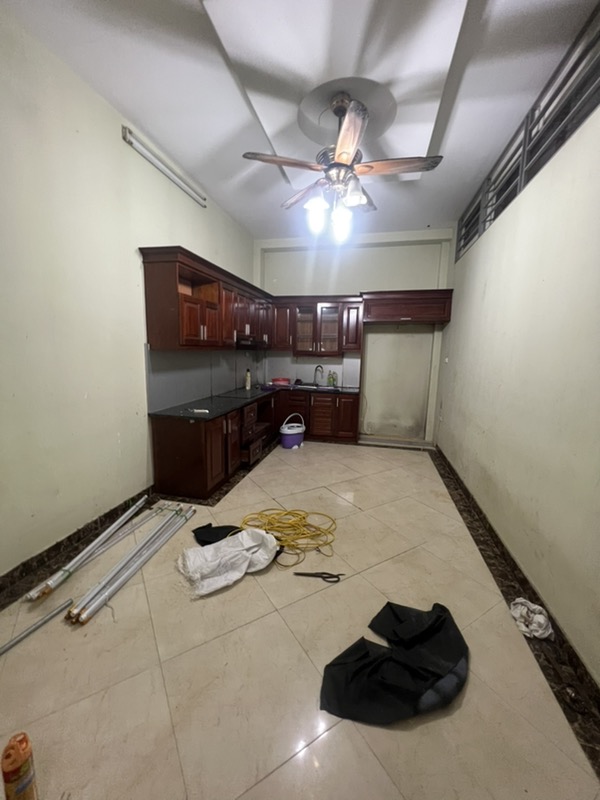 Bán nhà Giáp Bát - diện tích 51m2 6 tầng - Lô góc thông ô tô - giá 17,5 tỷ