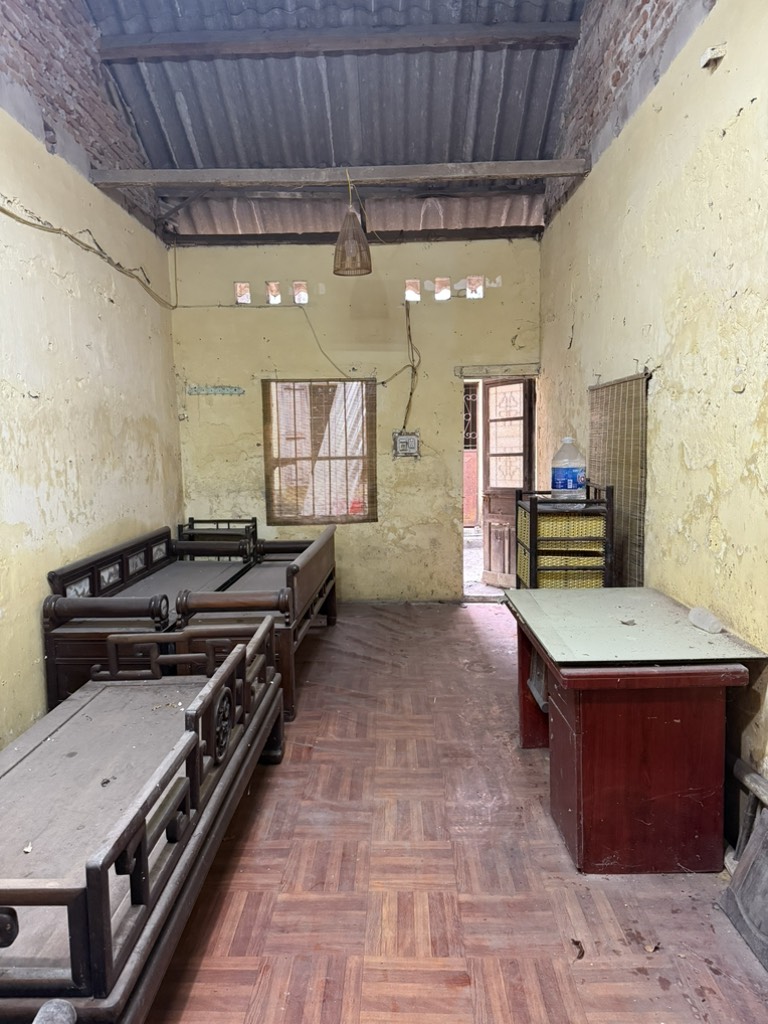 Bán nhà Hồ Đắc Di - diện tích 103m2 1 tầng - Lõi Đống Đa - giá 17,5 tỷ