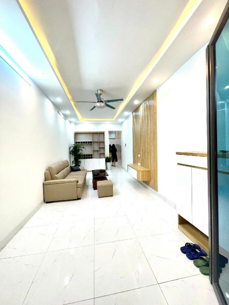 Bán nhà Khâm Thiên nhỉnh 6 tỷ  - 46m2 3 tầng - gần phố, nhà mới đẹp, nội thất xịn
