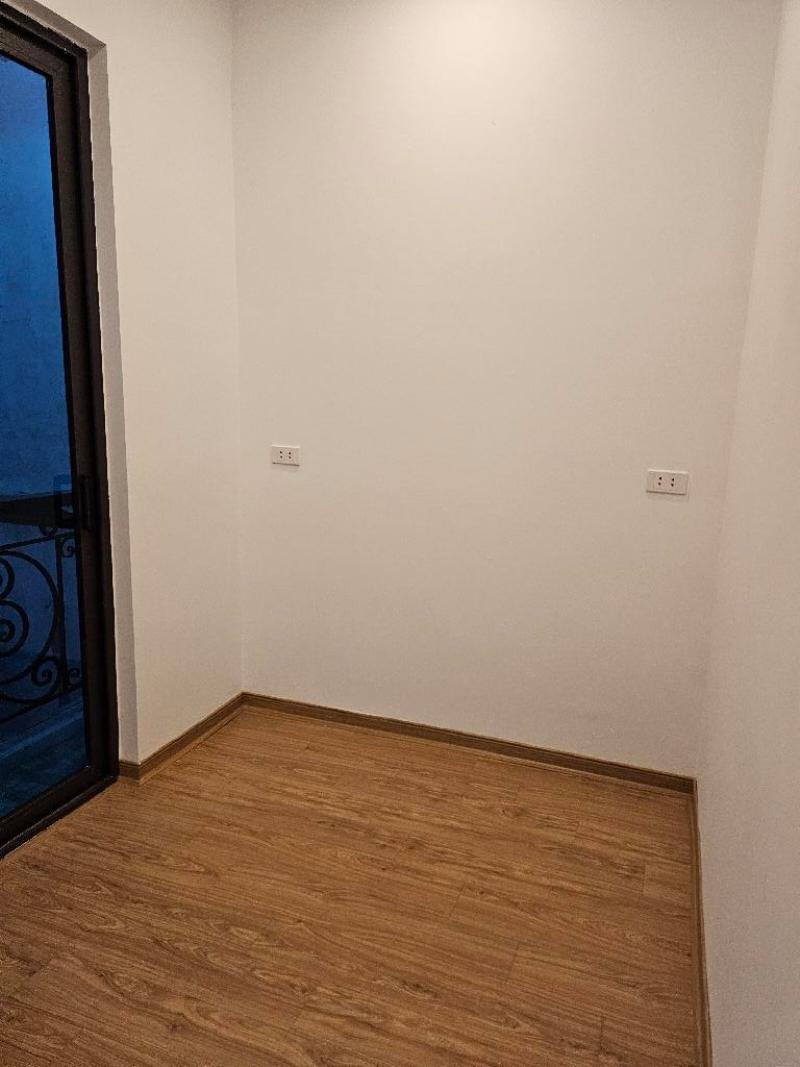 Bán nhà Khâm Thiên nhỉnh 6 tỷ  - 46m2 3 tầng - gần phố, nhà mới đẹp, nội thất xịn