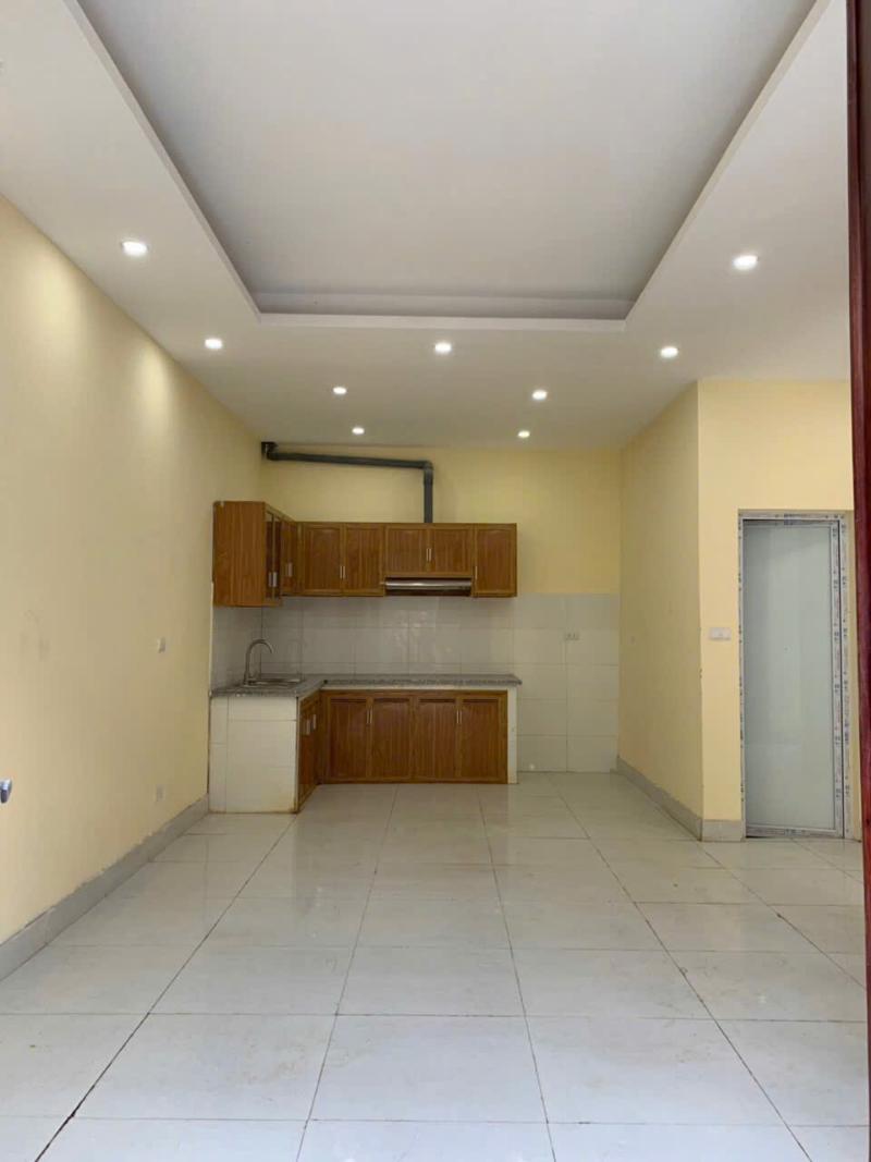 Bán nhà Định Công Hạ - diện tích 39m2 4 tầng - ô tô tránh - giá 4,2 tỷ