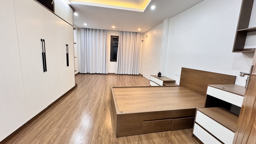 Bán nhà Nguyễn Khoái - diện tích 64m2 6 tầng - Mặt ngõ ô tô - giá 14 tỷ