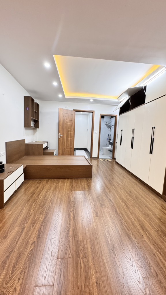 Bán nhà Nguyễn Khoái - diện tích 64m2 6 tầng - Mặt ngõ ô tô - giá 14 tỷ