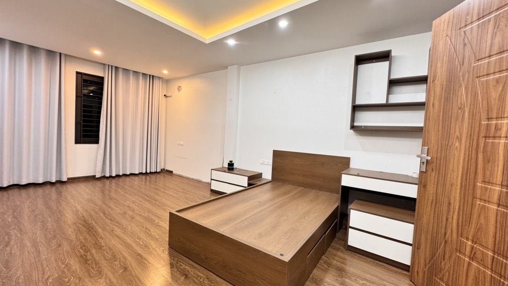 Bán nhà Nguyễn Khoái - diện tích 64m2 6 tầng - Mặt ngõ ô tô - giá 14 tỷ