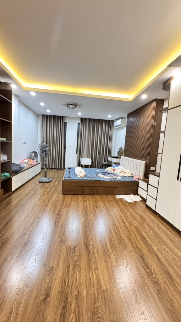 Bán nhà Nguyễn Khoái - diện tích 64m2 6 tầng - Mặt ngõ ô tô - giá 14 tỷ