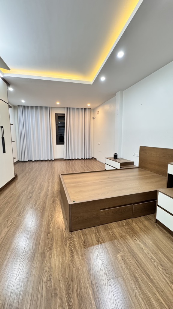 Bán nhà Nguyễn Khoái - diện tích 64m2 6 tầng - Mặt ngõ ô tô - giá 14 tỷ