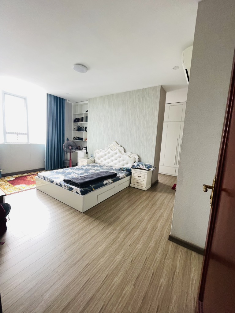 Bán nhà Hạ Đình - diện tích 206m2 1 tầng - Căn góc thoáng tứ phía - giá 10,5 tỷ