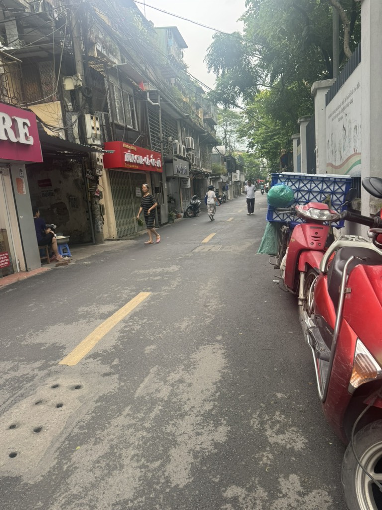 Bán nhà Đặng Văn Ngữ - diện tích 45m2 1 tầng - Ngõ ô tô tránh - giá 5,8 tỷ