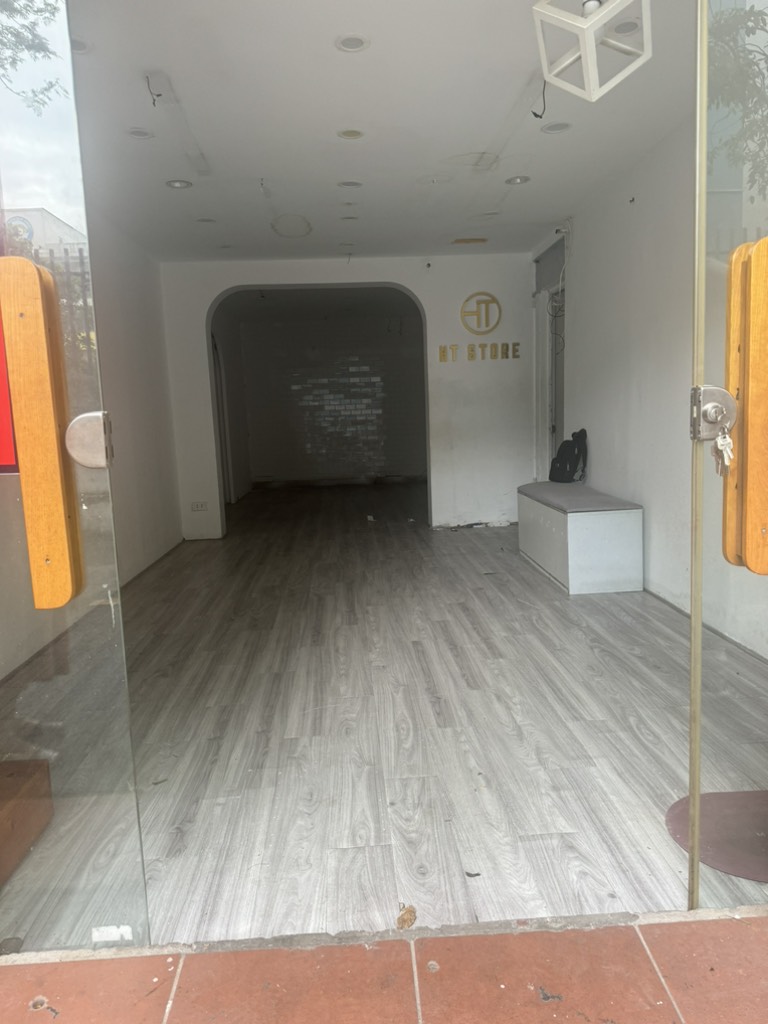 Bán nhà Đặng Văn Ngữ - diện tích 45m2 1 tầng - Ngõ ô tô tránh - giá 5,8 tỷ