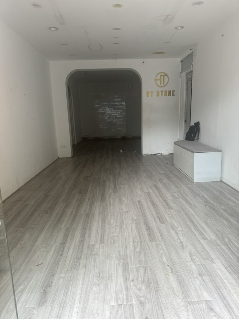 Bán nhà Đặng Văn Ngữ - diện tích 45m2 1 tầng - Ngõ ô tô tránh - giá 5,8 tỷ