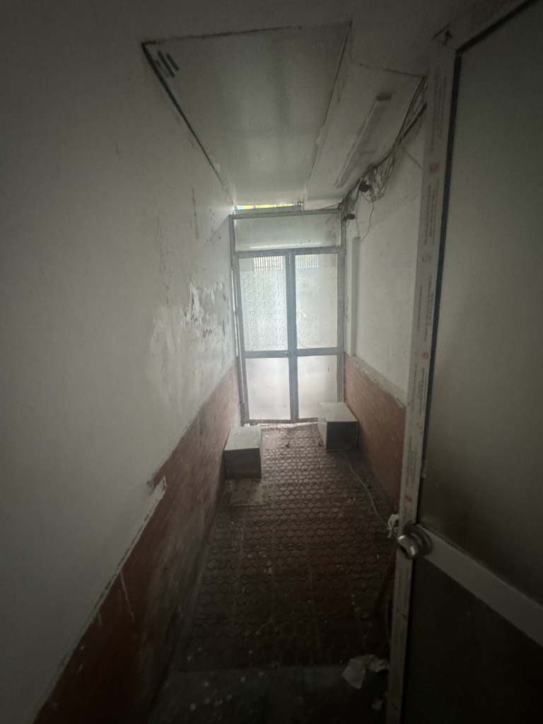 Bán nhà Đặng Văn Ngữ - diện tích 45m2 1 tầng - Ngõ ô tô tránh - giá 5,8 tỷ