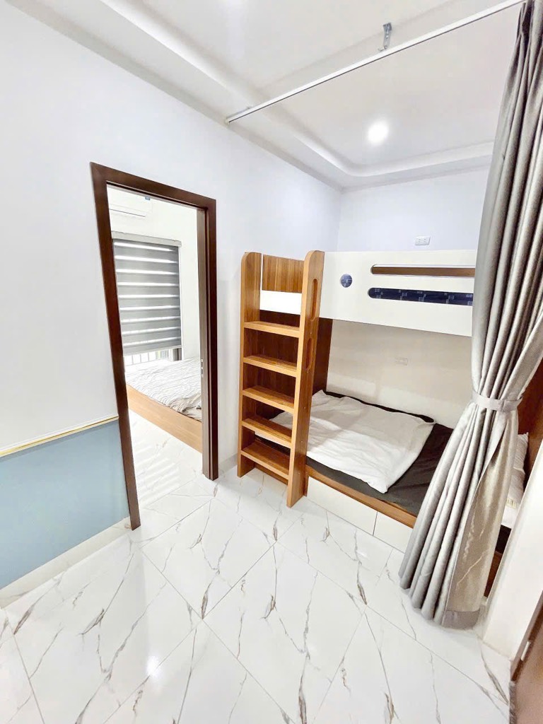 Bán nhà Ngõ Gốc Đề - diện tích 68m2 7 tầng - Gốc Đề - giá 23 tỷ