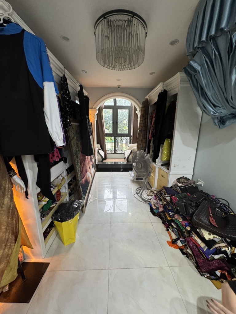 Bán nhà Nguyễn Khuyến - diện tích 32,9m2 3 tầng - Khu trung tâm nhiều tiện ích - giá 5,5 tỷ