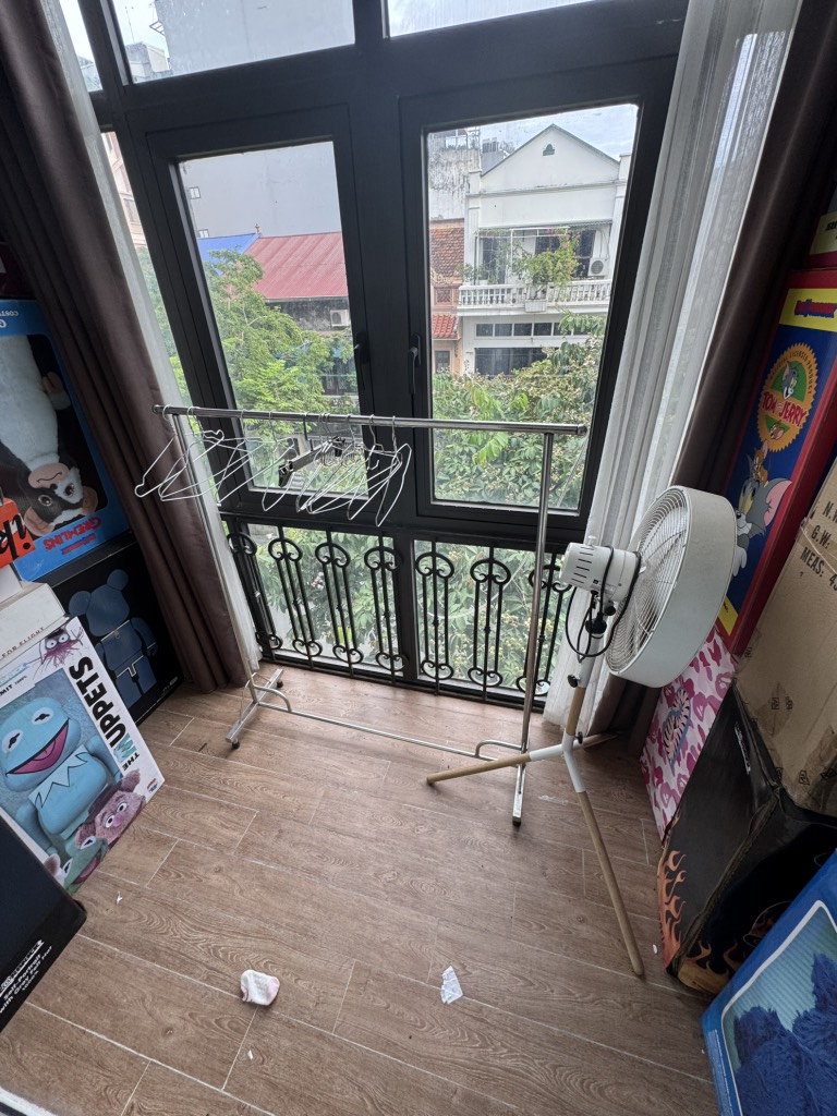 Bán nhà Nguyễn Khuyến - diện tích 32,9m2 3 tầng - Khu trung tâm nhiều tiện ích - giá 5,5 tỷ