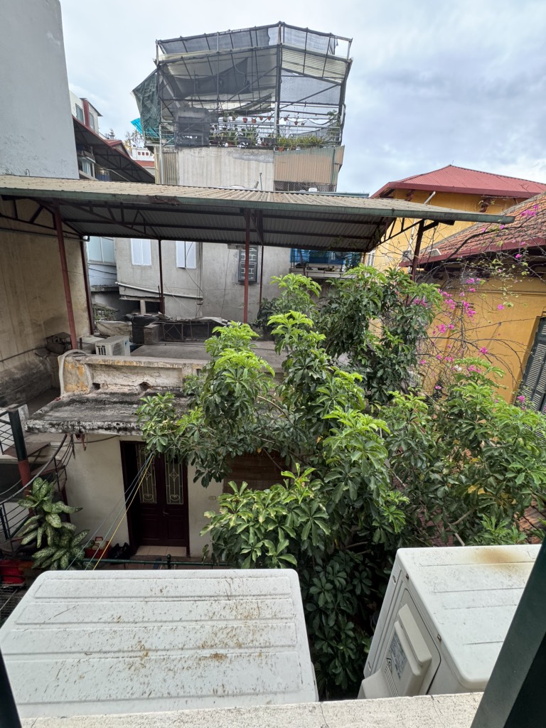 Bán nhà Nguyễn Khuyến - diện tích 32,9m2 3 tầng - Khu trung tâm nhiều tiện ích - giá 5,5 tỷ